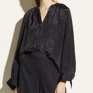 VINCE Poet Crinkled Blouse $295 Popover Dark Blue Sz M Long sleeve